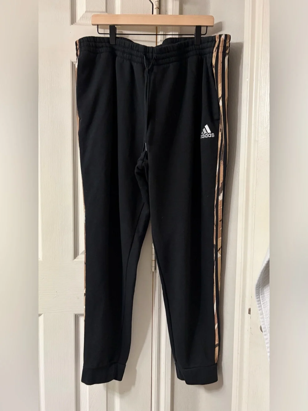 ADIDAS 3 STRIPES BLACK CAMO JOGGERS PANTS Size 3XL Drawstring Waist